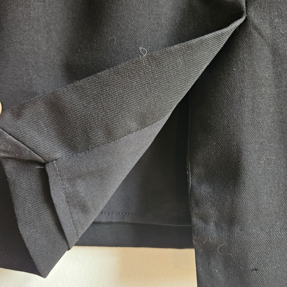Banana Republic Knee-Length Skirt in Women's Size 12 - Picture 9 of 12